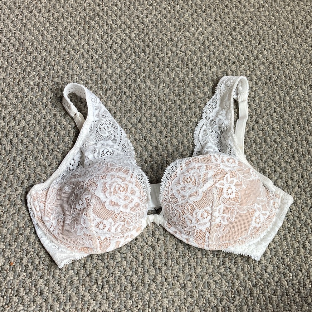 Intimissimi White Lace Balconette Bra